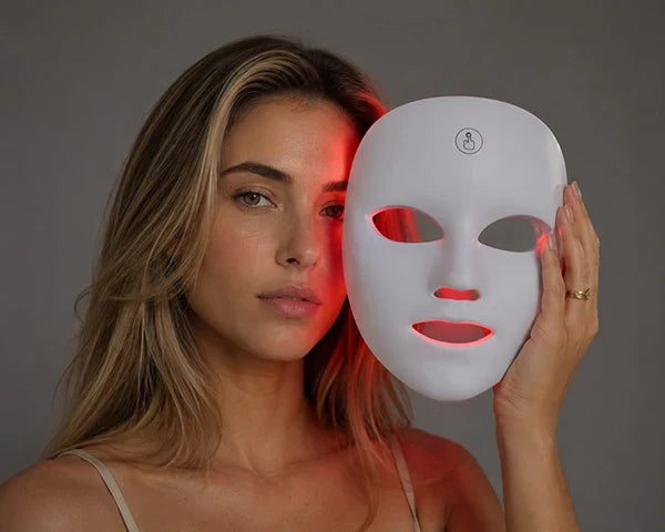 Máscara de LED: Para Que Serve, Como Funciona e Qual Cor Usar